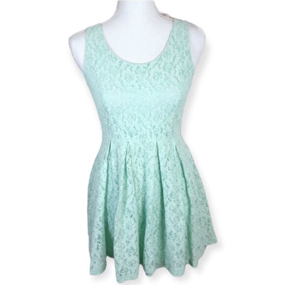 FOREVER 21 MINT LACE DRESS SZ.S EUC - Picture 1 of 8